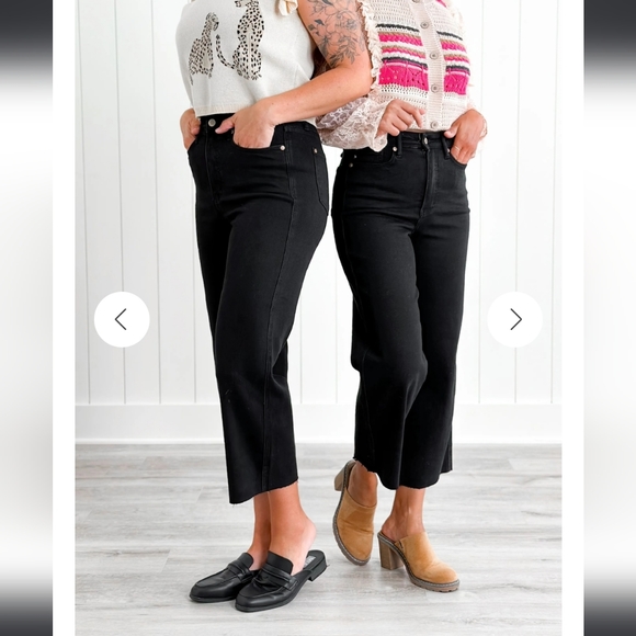 Judy Blue BLACK Tummy Control Raw Hem Wide Leg Cropped Jeans - Picture 7 of 14